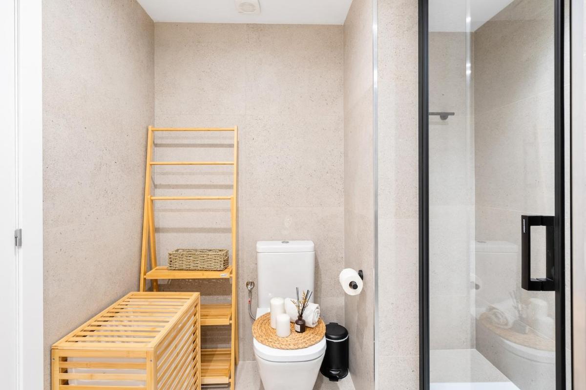Lodging Apartments Liceu G1 Barcelona Exterior foto