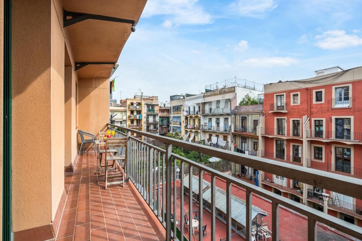 Lodging Apartments Liceu G1 Barcelona Exterior foto