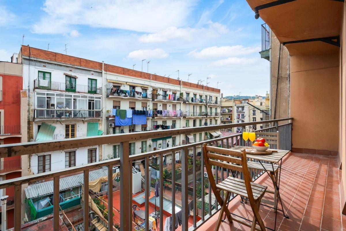 Lodging Apartments Liceu G1 Barcelona Exterior foto